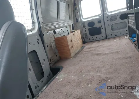 2005 Ford E-250 Commercial/Recreational z USA, uszkodzony, nr VIN 1FTNE24L55HA43393